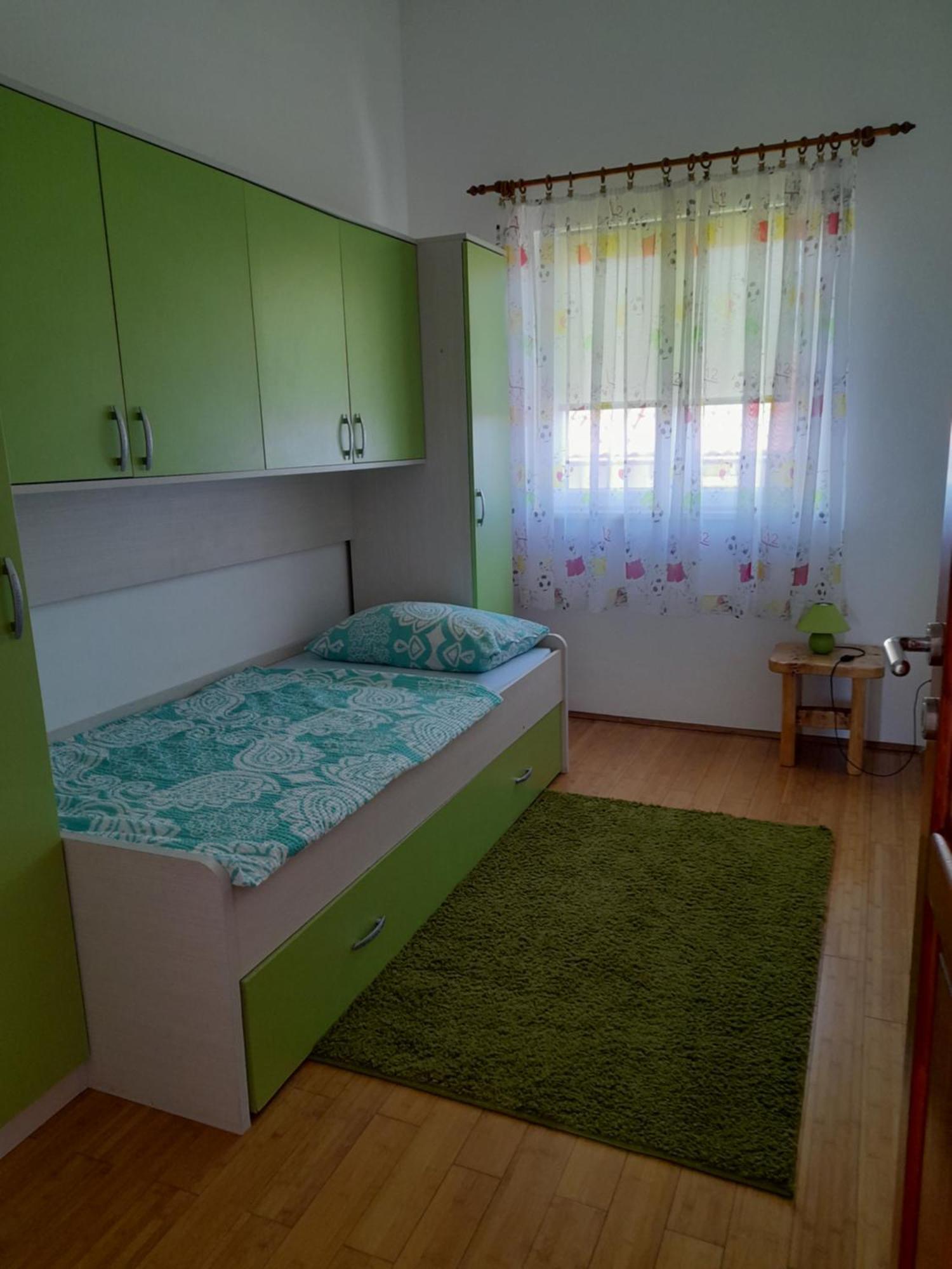 Loren Pirovac Zewnętrze zdjęcie